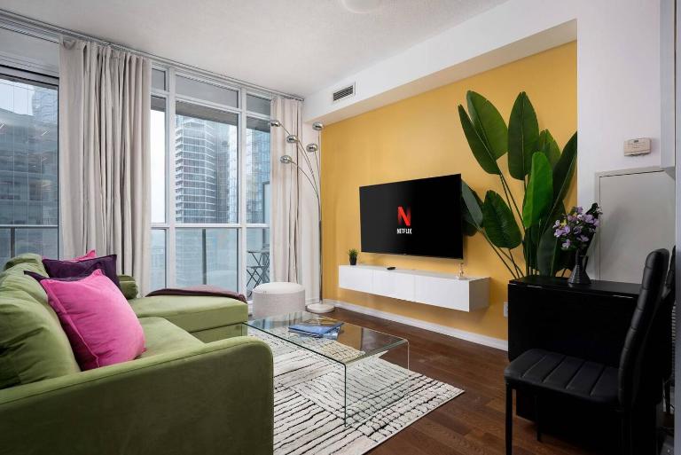 Live the excitement Stay next to Scotiabank Arena! - Apartment - Chambres d'hôtes Toronto