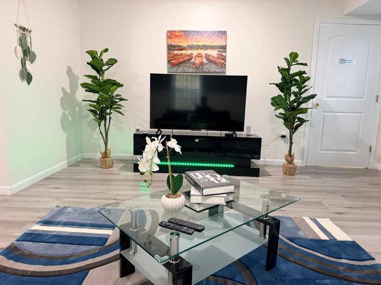 15-20 mins from Newark Airport and MetLife Stadium - Ferienwohnung Newark
