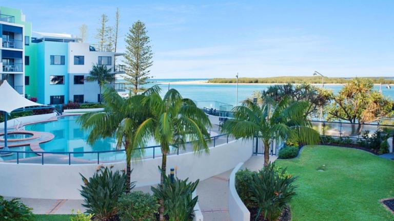 Grand Pacific Unit 19 - B&B Caloundra