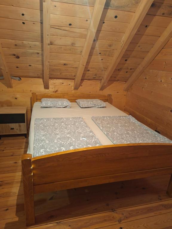 Wooden house Cypres - Chambres d'hôtes Gračec