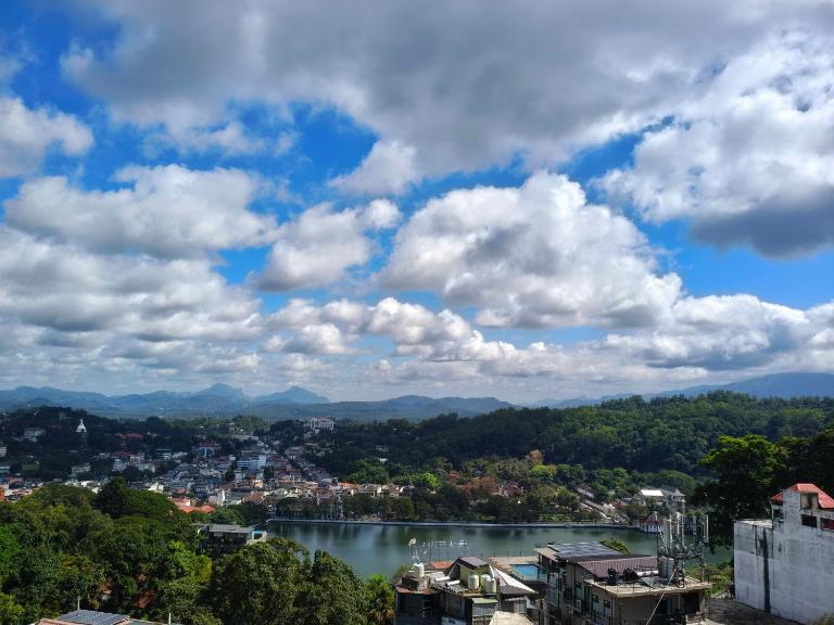 High Point Inn Kandy - B&B Kandy