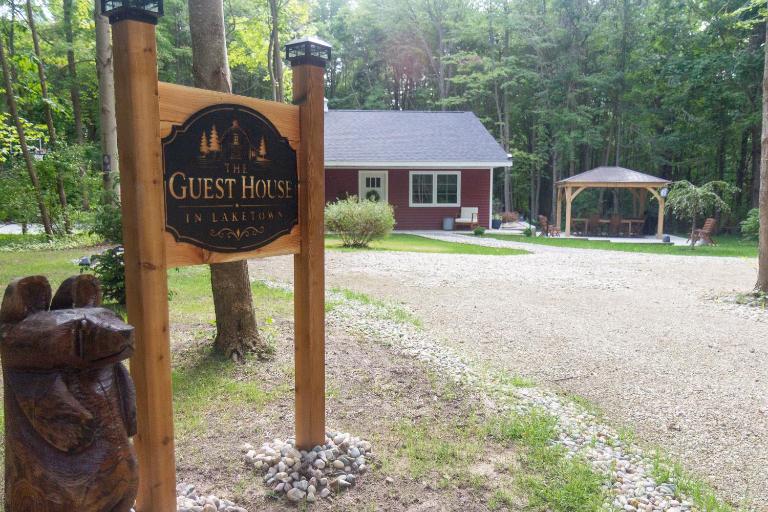 The Guest House in Laketown - Ferienwohnung Holland
