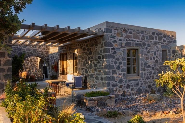 Pavlaina Complex of Traditional Residences in Nisyros. Enjoy the garden and the Sea View - Ferienwohnung Emporeiós