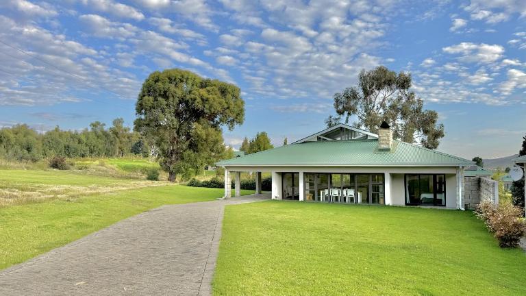 Luxury Golf Villa - Chambres d'hôtes Clarens