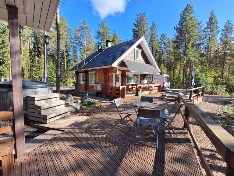 Villa Kuuhimon Helmi - B&B Parkano