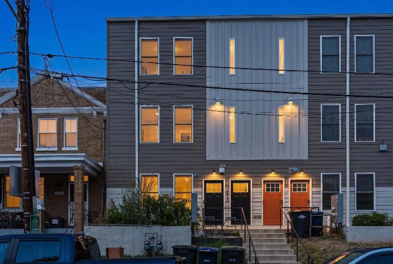 Entire DC House 3BR 3BA RoofDeck Free Parking Near Capitol Hill - B&B Washington D.C.