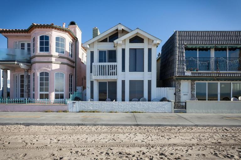 3112 W Oceanfront B - B&B Newport Beach