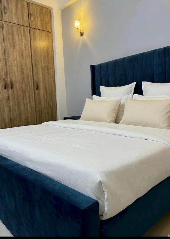 The Apartments HUB - Ferienwohnung Murree