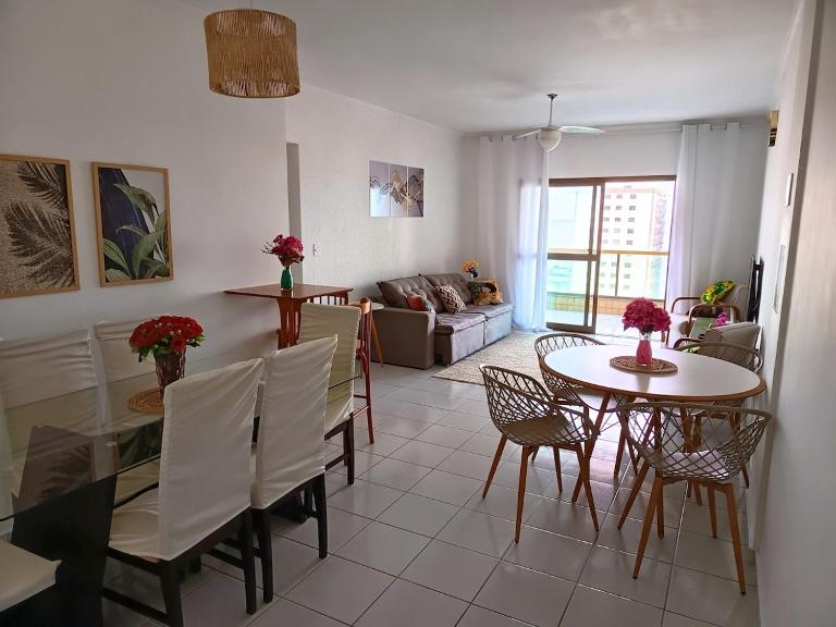 Linda vista - 2quartos - 50m da praia com piscina e garagem - Bed and Breakfast Mongaguá
