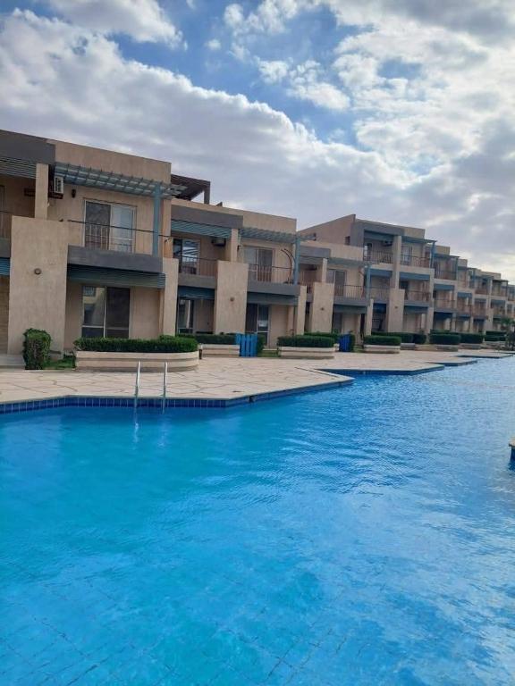 Alsokhna-Penthouse Rooftop Duplex -steps to beach - Bed and Breakfast Al ‘Ayn as Sukhnah