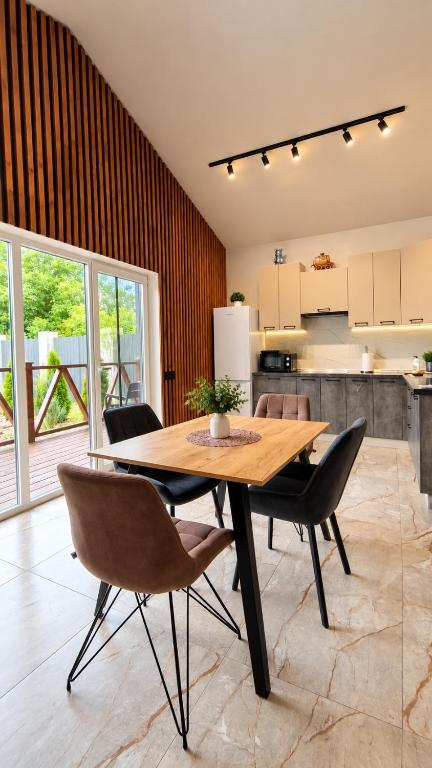 Villa MegaLit - відпочинок у котеджах з чанами біля Косино та Берегово - Ferienwohnung Velyka Byihan