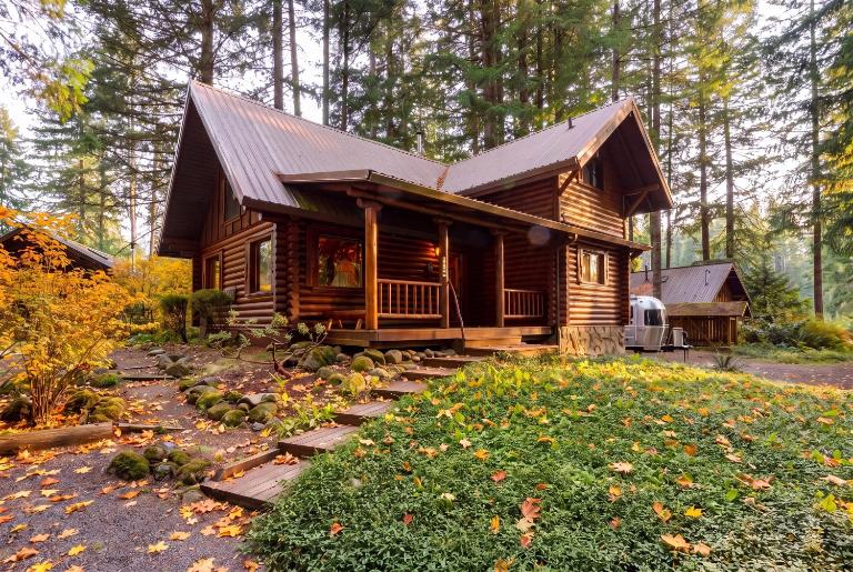 Mt Hood Log Cabin! Fresh Remodel with Airstream 1 - Ferienwohnung Mount Hood Villages