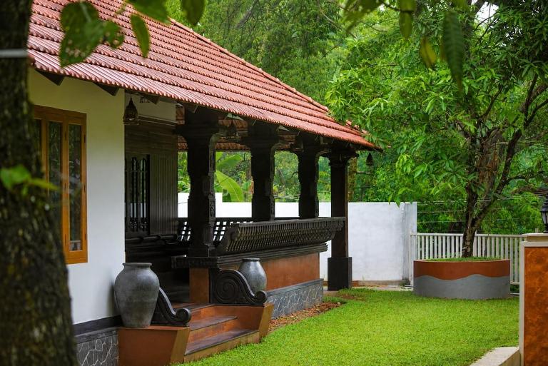 Ben & b's Riverside Group Retreat, Pooyamkutty - B&B Kuttampuzha