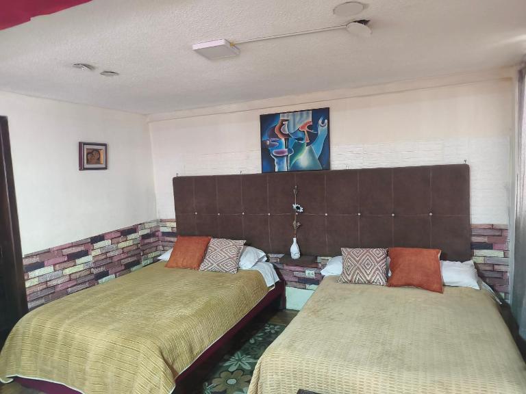 DEPARTAMENTO FAMILIAR PARA 1 a 8 PERSONAS, INDEPENDIENTE , EN AMBATO - B&B Ambato