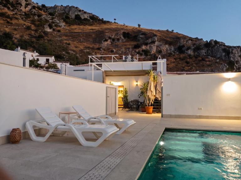 La Hoya 47 - Casa con piscina en Zuheros - Ferienwohnung Zuheros
