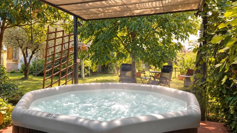 Casa Ortensia - Apartment with garden jacuzzi & terrace - Chambres d'hôtes San Macario in Piano