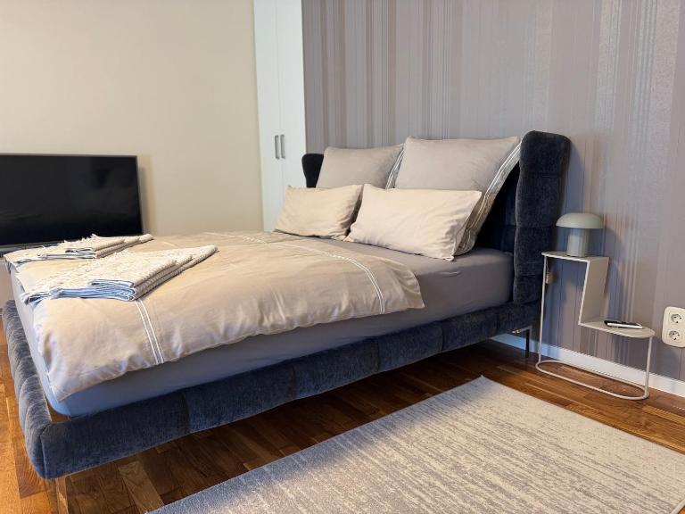 30 min from Munich & S-Bahn apartment with garden - Bed and Breakfast Gauting