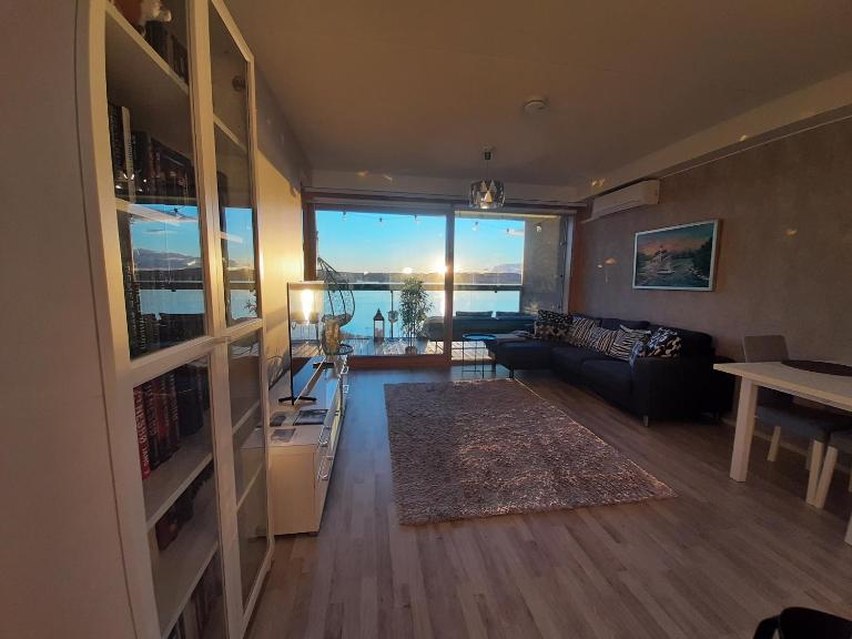 Moderni maisemakaksio asuntomessualueella - B&B Jyväskylä