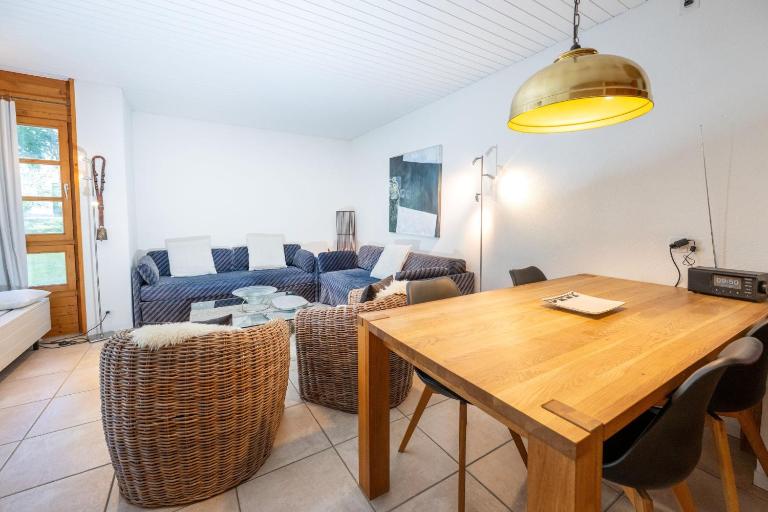 Wellness apartment with pool and terrace - B&B Lenzerheide