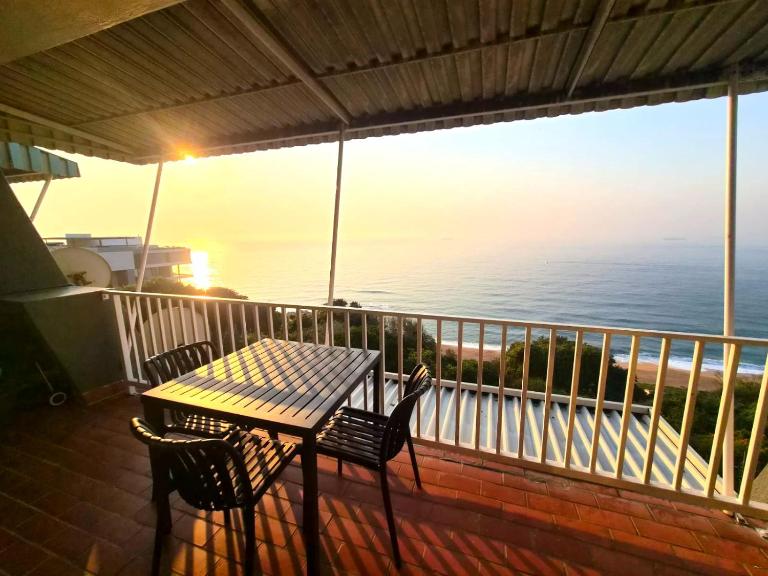 Harbour Horizon- Couples or Business- NO Parties - Bed and Breakfast eMdloti