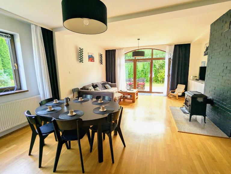 Dom na Wypoczynek przy Zamku Ogrodzieniec - Ostań i Odpoczij - Chambres d'hôtes Podzamcze