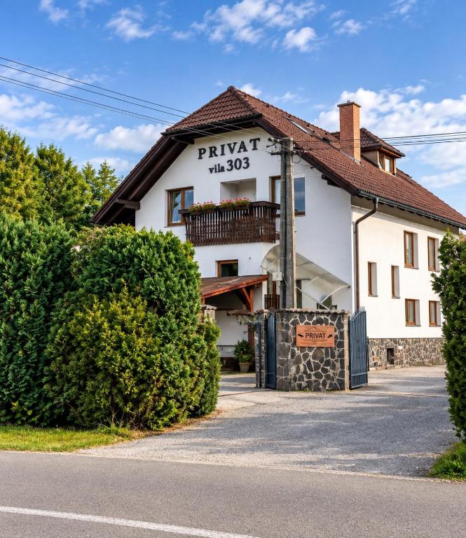 Privat vila 303 - B&B Martin