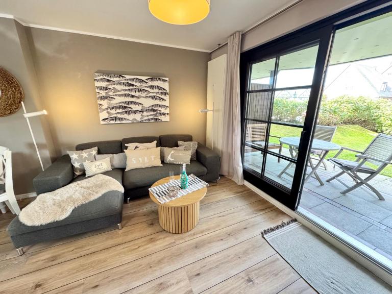 Frisia - Mittelweg 13, App G - B&B Wenningstedt