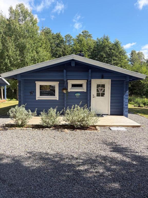 Cozy lakeside vacation home - B&B Tibro