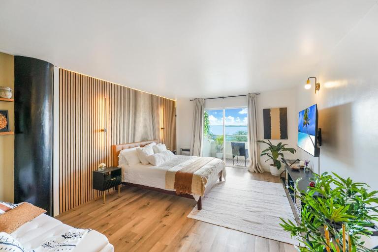 Waterfront Studio - Free Parking - North Bay Village - B&B Miami Beach