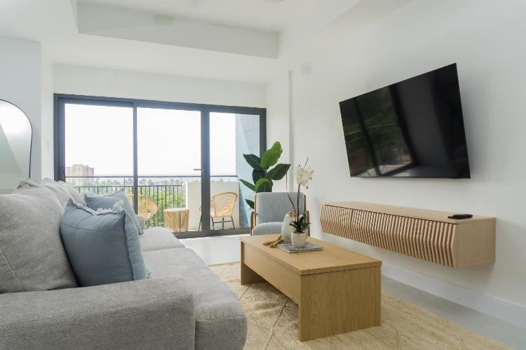 High-Rise Studios in Ocho Rios City Center - Bed and Breakfast Ocho Rios