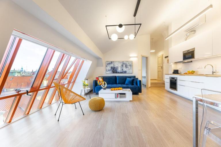 Exclusive Old Town Suites with City Views & AC by EasyBNB Premium - Ferienwohnung Prag
