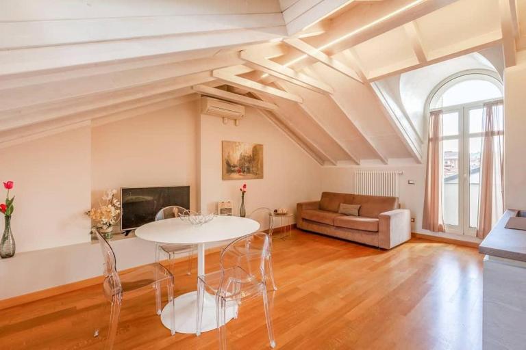 Alloggio Vacanza Orchidea - Chambres d'hôtes Alba
