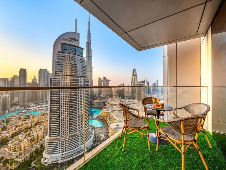 Kensington 4BR Burj Khalifa & Dubai Mall Access - Ferienwohnung Dubai