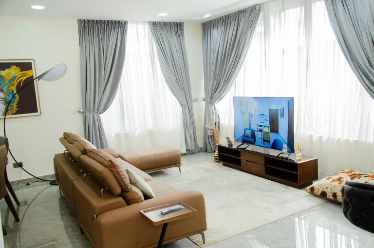 Graceurt Prime - B&B Ikeja