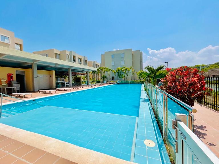 Apartamento completo-playa, piscina, tranquilidad - Chambres d'hôtes Carthagène