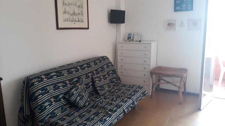 Two-room apartment with a sea view - Ferienwohnung Follonica