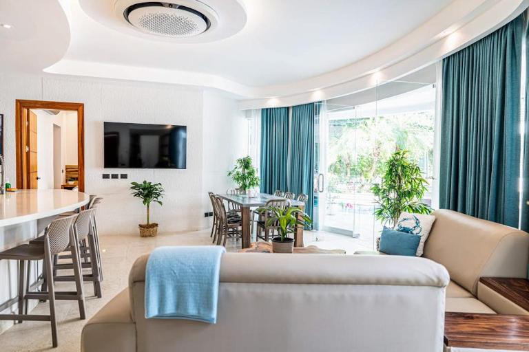 Hermosa Waves A1 - B&B Playa Hermosa