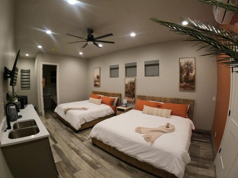 Palms In the Desert Casita - B&B Page