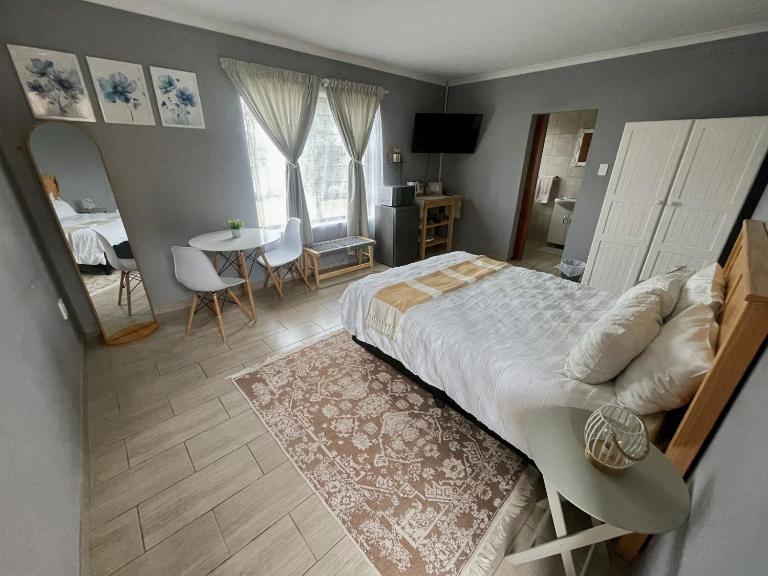 York-R102 Airport Road - Modern Comfort - B&B George