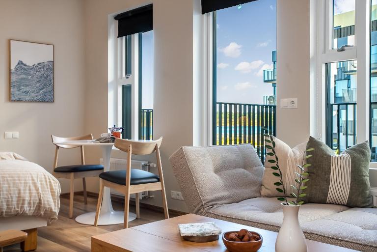 Tranquil Ocean view studio near Sky Lagoon - B&B Reikiavik