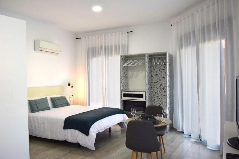 Zurbaran 25 Suites - B&B Badajoz