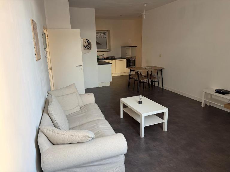 Appartement place Deflinnes - Ferienwohnung Péruwelz