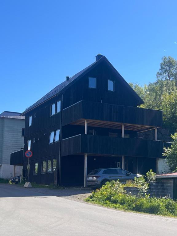 Mountain View, 2 Bedrooms, Central Svolvær, Lofoten - B&B Svolvær