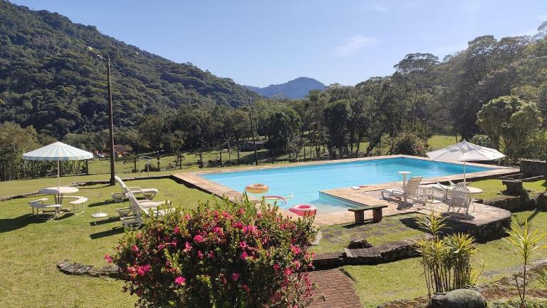 Casa agradável em uma propriedade linda e tranquila na serra - B&B Teresópolis