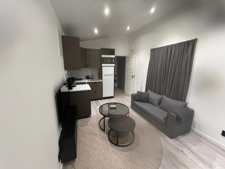 Mysigt och fullt möblerat boende med parkering i Hisings Kärra - Ferienwohnung Göteborg