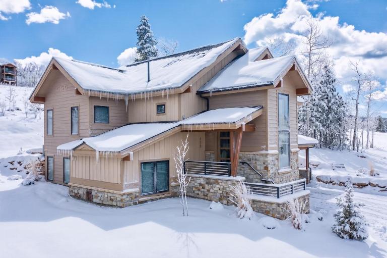238 Night Hawk Home - B&B Granby