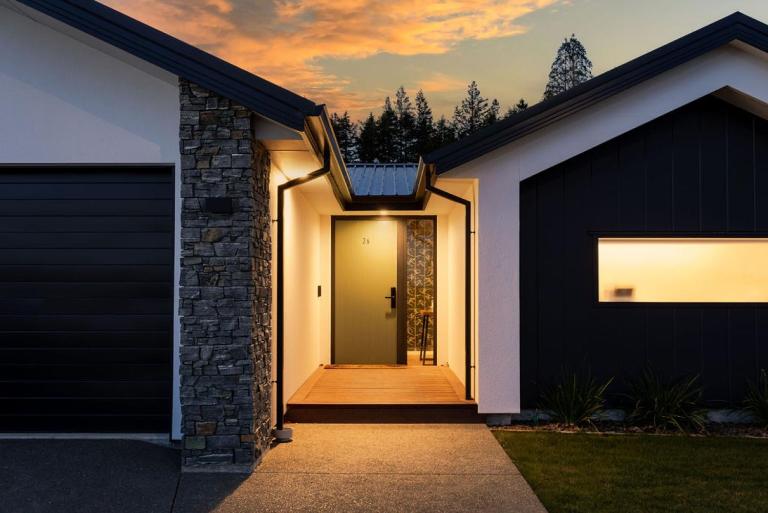 Brand New Stylish Home - B&B Methven