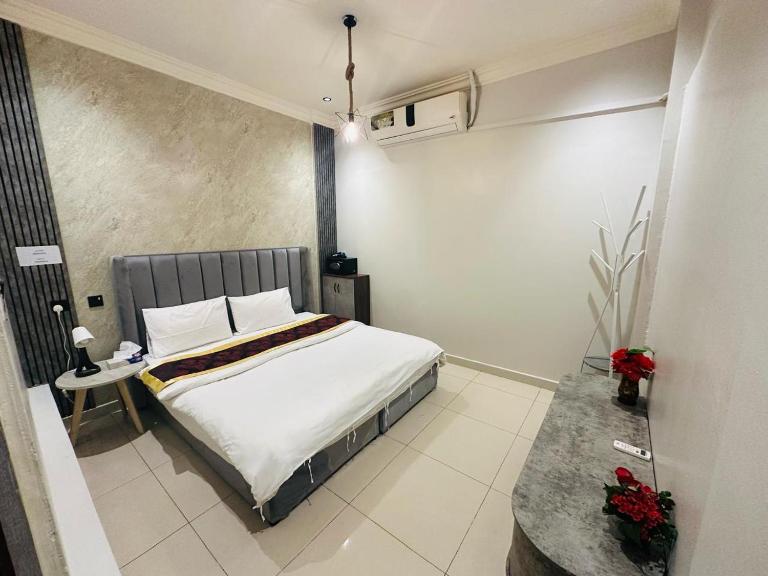 Albashayer Sakin Serviced apartments شقق سكن البشائر للشقق المخدومة - Chambres d'hôtes Al Ḩusayy