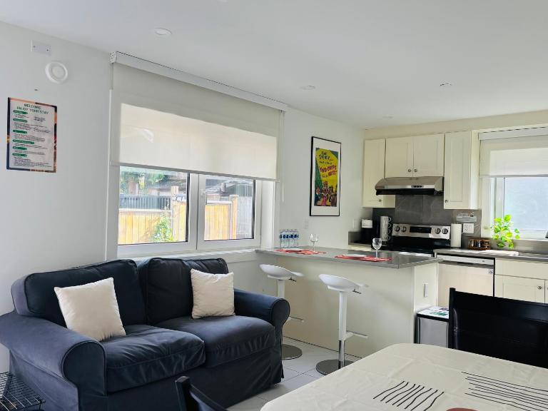 Brand new 2Bedroom mini House near UBC - B&B Vancouver