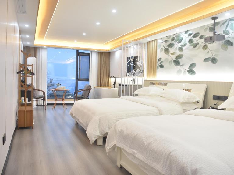 Xishan Yangjiajie Scenic Lodge Inside Zhangjiajie National Forest Park Near Yangjiajie Cableway With Park Shuttle At Door Privately Run Inn And Easy Park Exploration Without Reentry For Scenic Area Guests - B&B Zhangjiajie